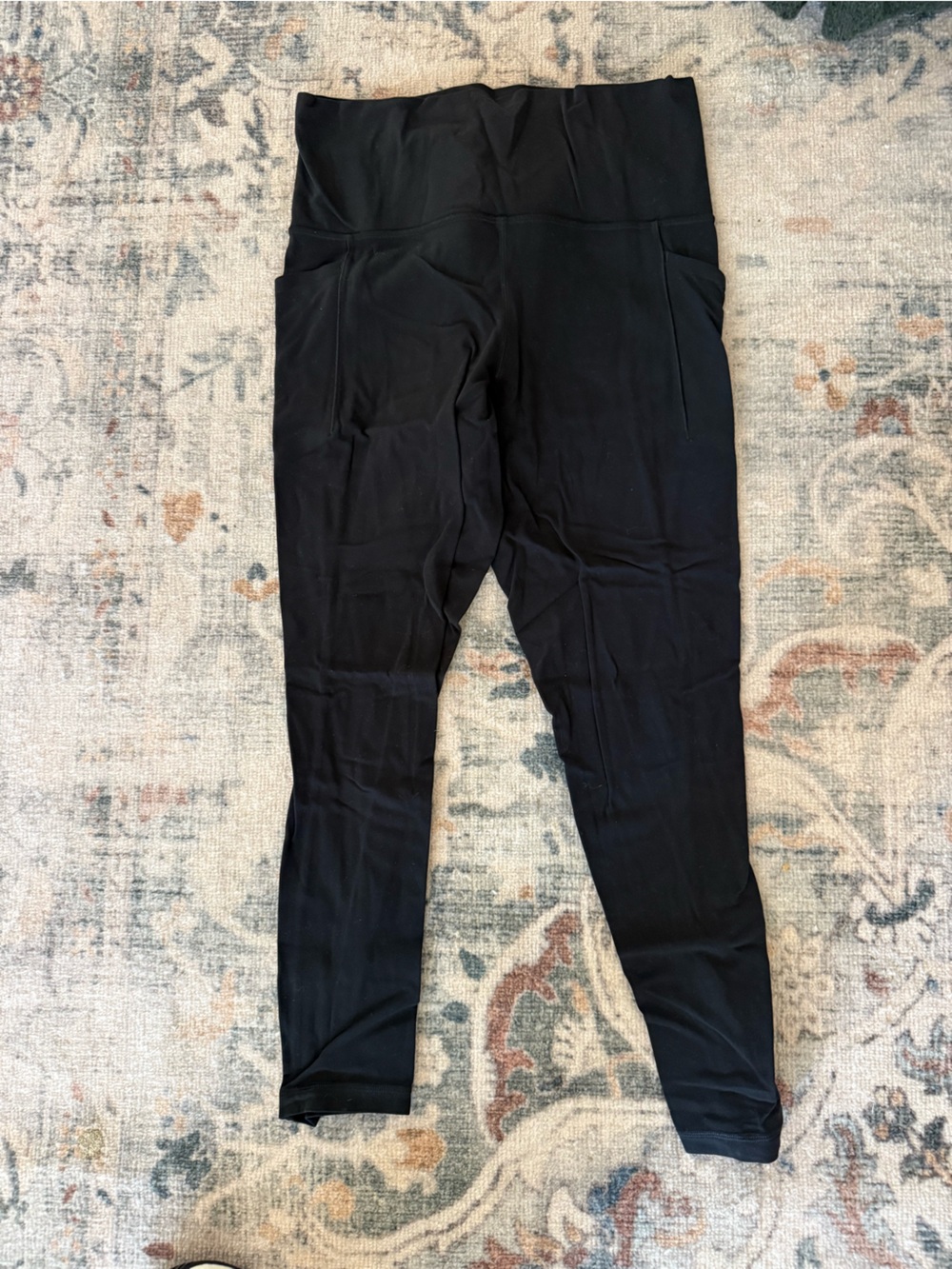 Athleta Black High-Waist Leggings w pockets